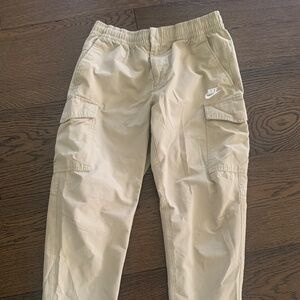 f Nike Sportswear Cargo Pants Mens Medium Tan  Utility Woven Unlined Commute Wo